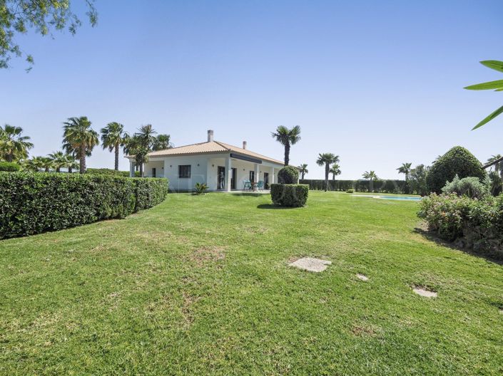 Image No.24-4 Bed Property for sale