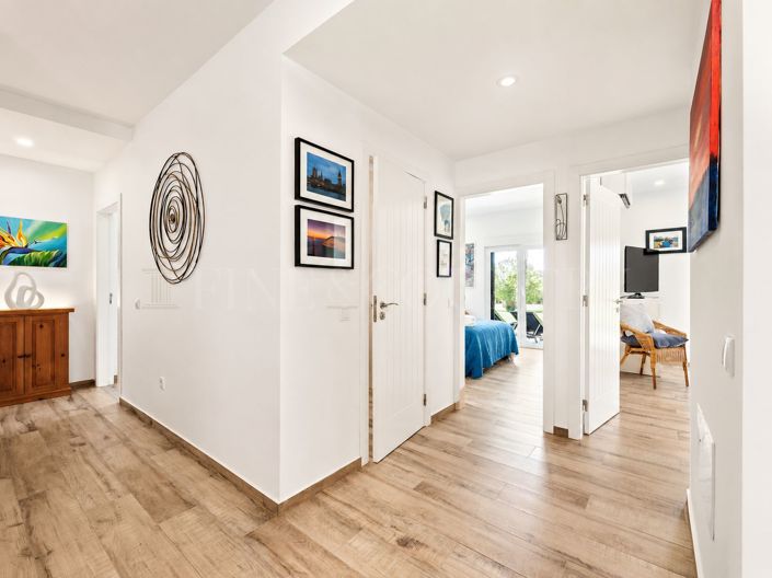 Image No.7-4 Bed Property for sale