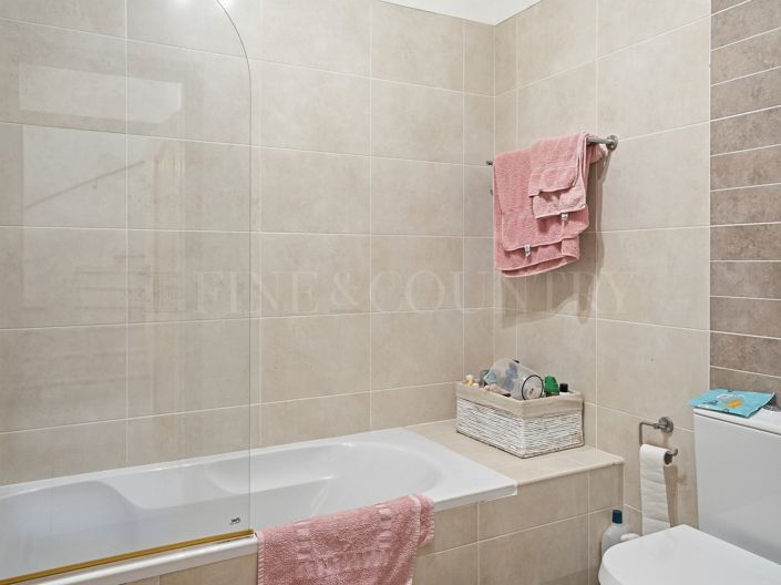 Image No.17-2 Bed Apartment for sale