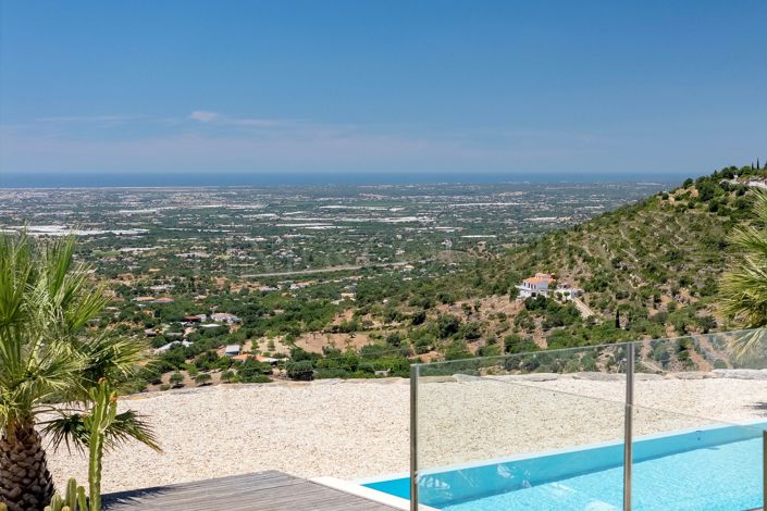 Image No.9-3 Bed Villa for sale