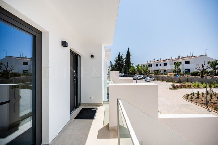Image No.21-2 Bed Apartment for sale