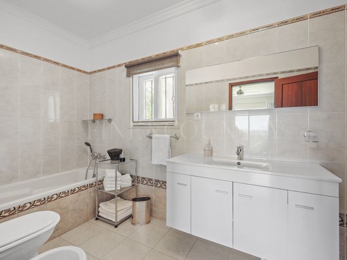 Image No.24-3 Bed Villa for sale