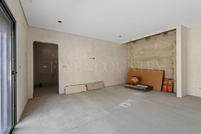 Image No.16-3 Bed Property for sale