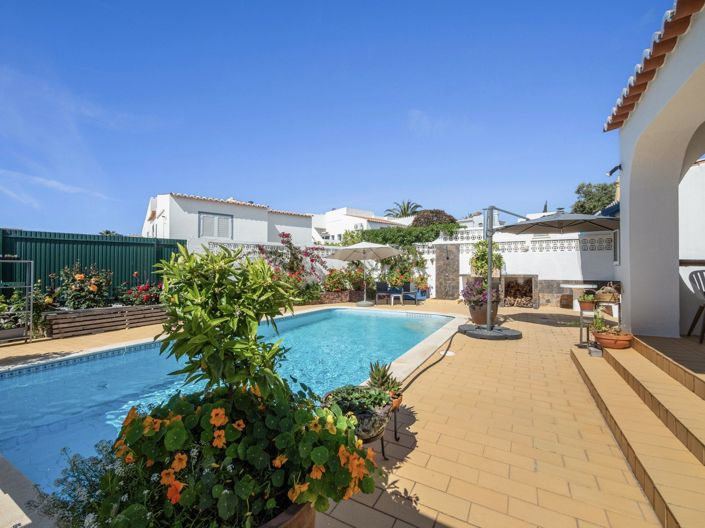 Image No.22-2 Bed Property for sale