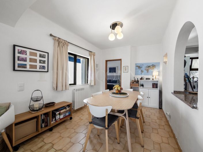 Image No.6-2 Bed Property for sale