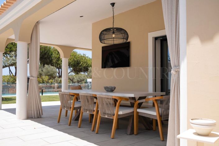 Image No.31-5 Bed Property for sale