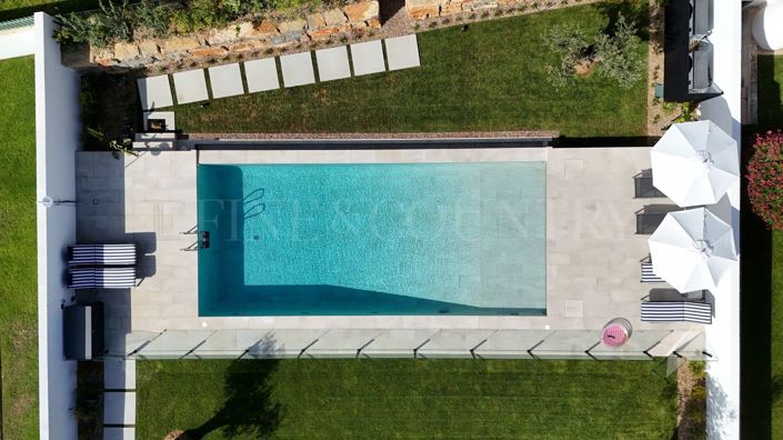 Image No.34-5 Bed Property for sale