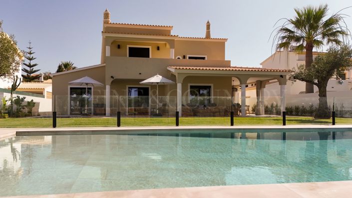 Image No.38-5 Bed Property for sale