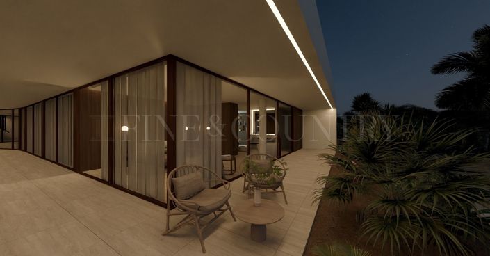 Image No.34-7 Bed Property for sale
