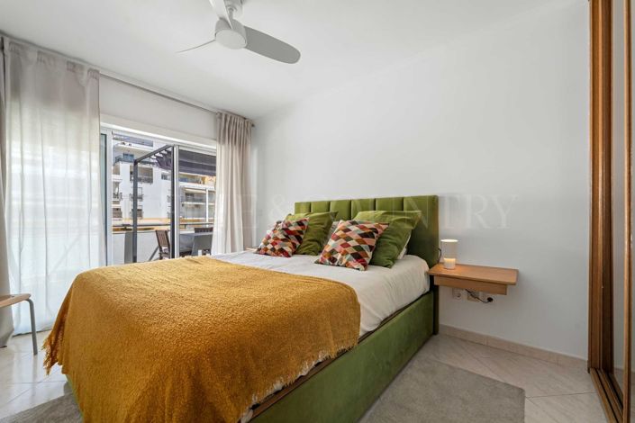 Image No.12-3 Bed Apartment for sale