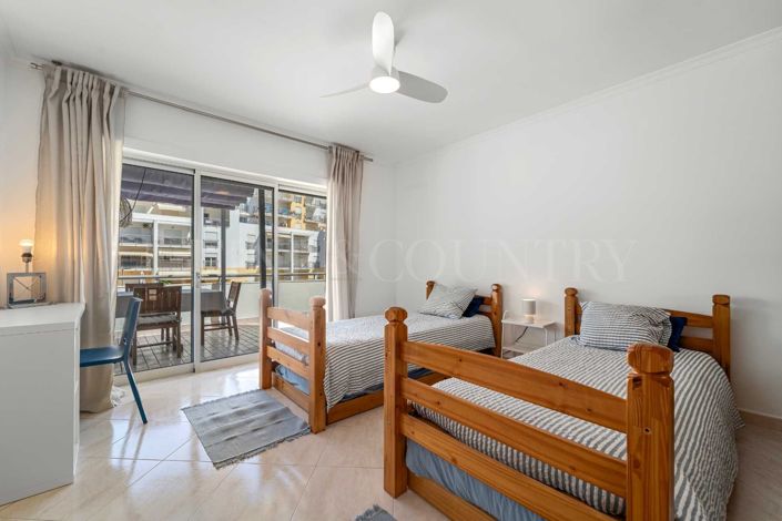 Image No.18-3 Bed Apartment for sale