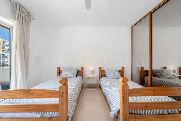 Image No.19-3 Bed Apartment for sale
