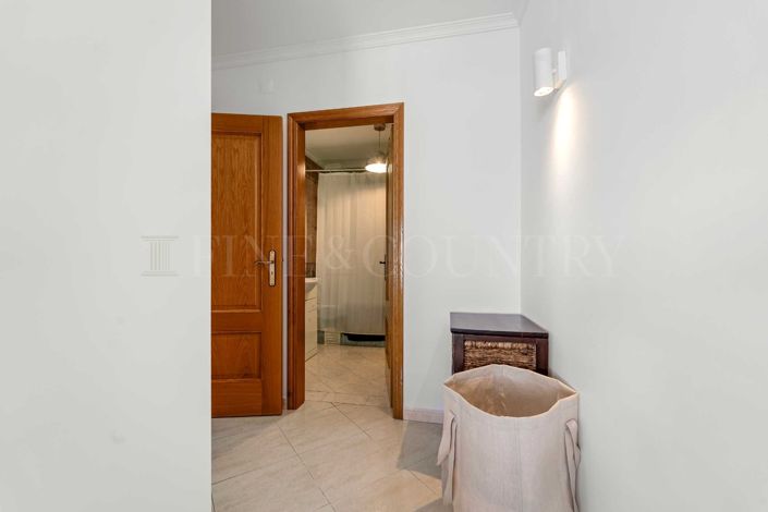 Image No.21-3 Bed Apartment for sale