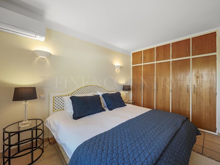 Image No.26-2 Bed Townhouse for sale