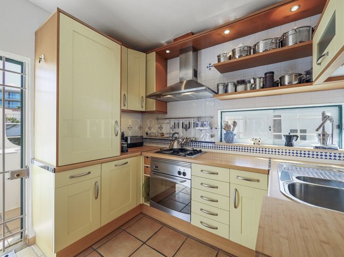 Image No.9-2 Bed Townhouse for sale