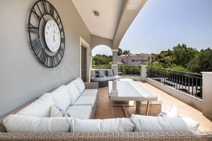 Image No.25-5 Bed Property for sale