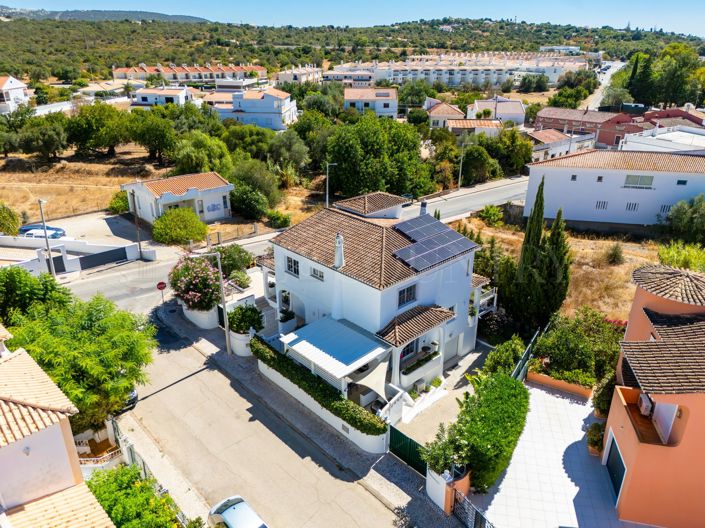 Image No.46-4 Bed Property for sale