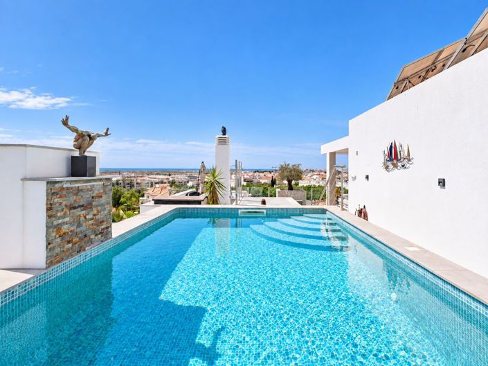 Image No.7-3 Bed Villa for sale