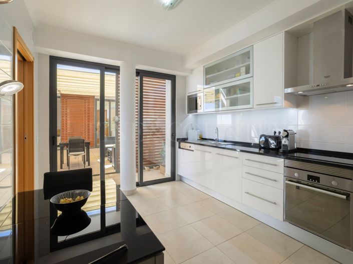 Image No.14-3 Bed Apartment for sale