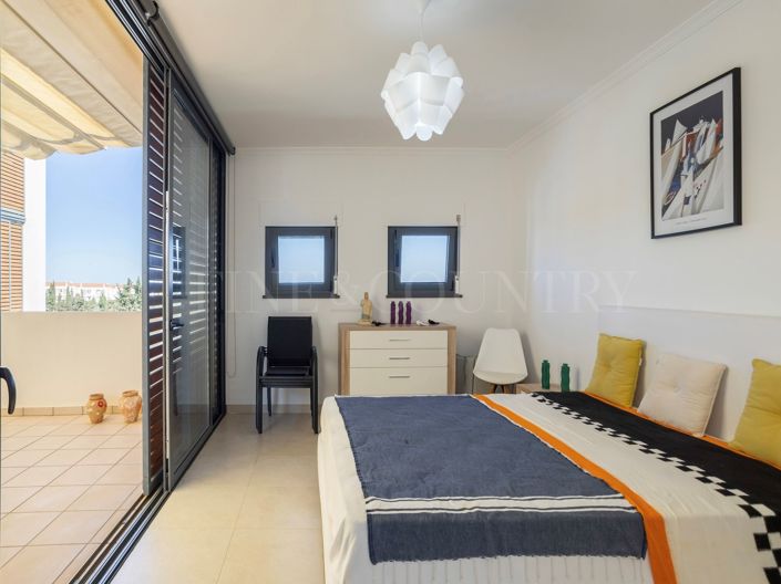 Image No.28-3 Bed Apartment for sale