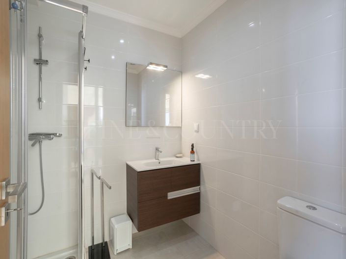 Image No.30-3 Bed Apartment for sale