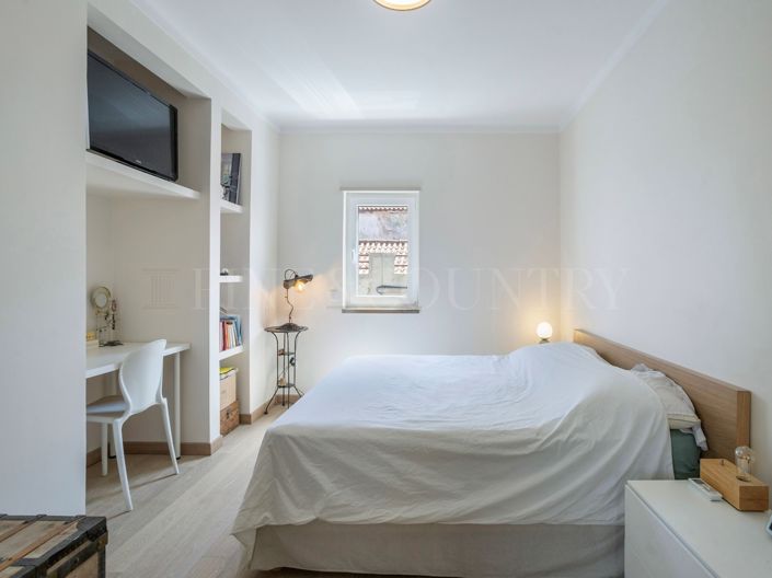 Image No.17-3 Bed Townhouse for sale