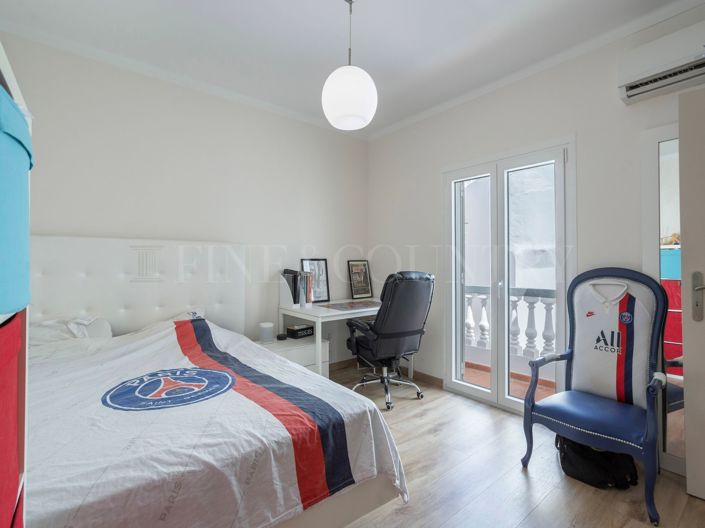 Image No.23-3 Bed Townhouse for sale