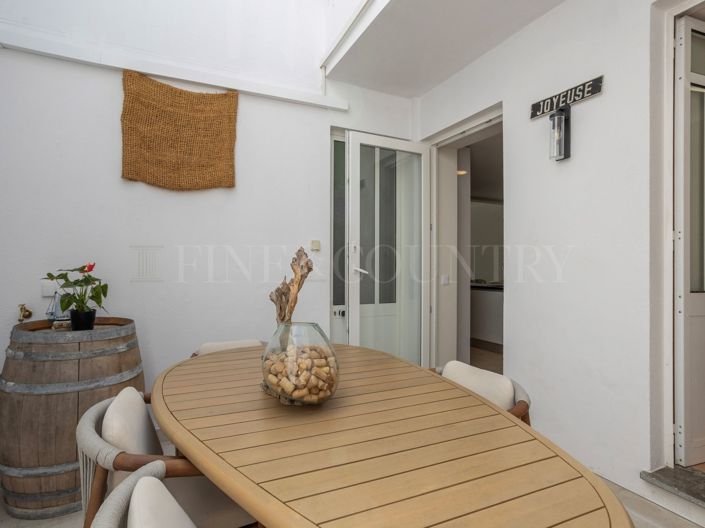 Image No.30-3 Bed Townhouse for sale
