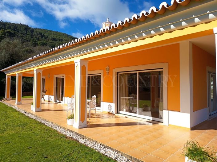 Image No.10-4 Bed Property for sale