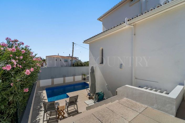 Image No.3-4 Bed Property for sale