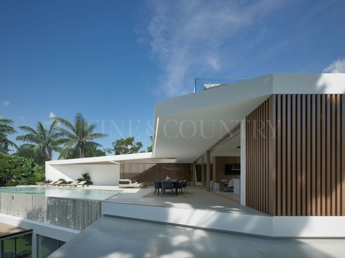 Image No.19-5 Bed Property for sale