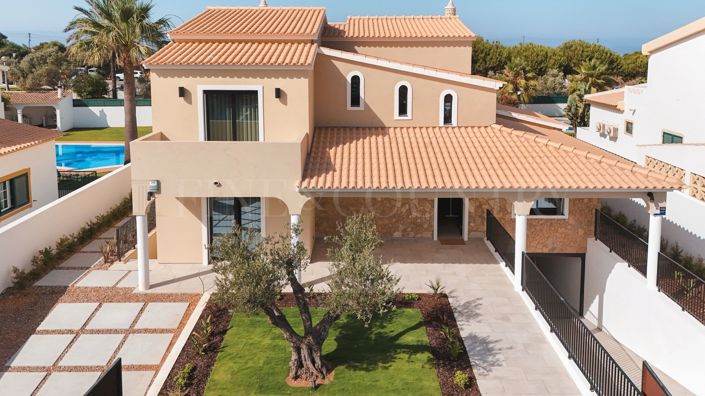 Image No.39-5 Bed Property for sale