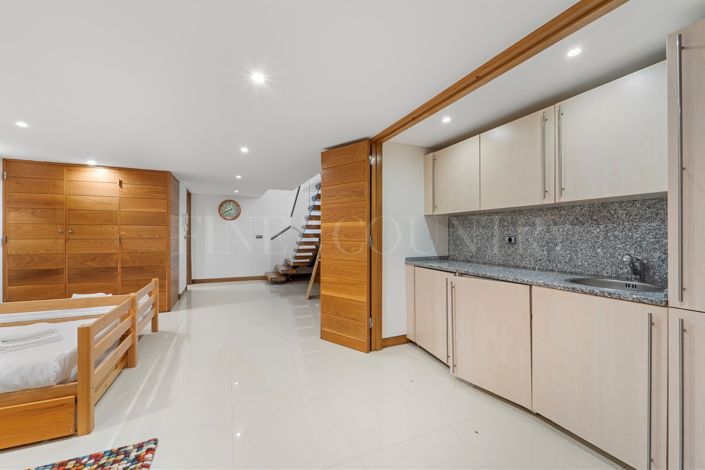 Image No.38-3 Bed Townhouse for sale