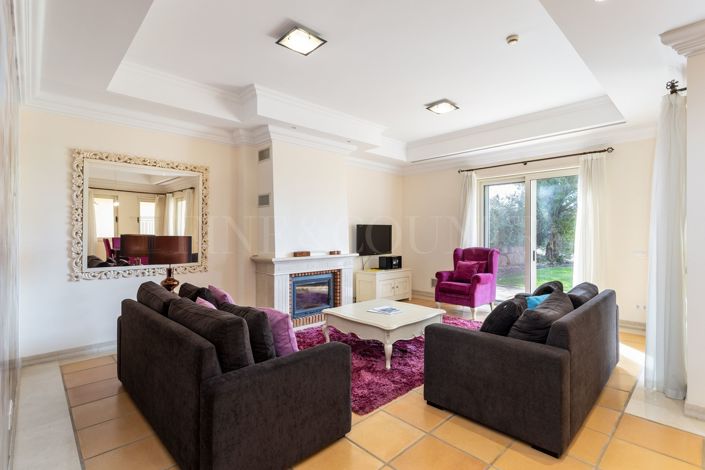 Image No.24-3 Bed Semi-Detached for sale