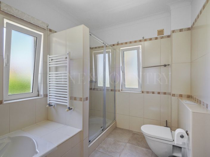 Image No.22-Propriété de 3 chambres à vendre