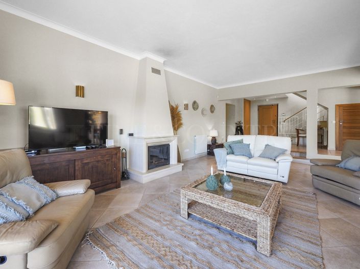 Image No.5-Propriété de 3 chambres à vendre