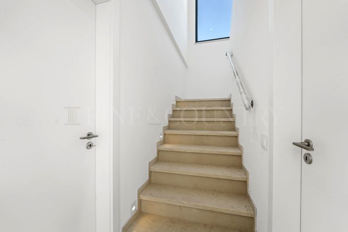 Image No.14-Propriété de 4 chambres à vendre