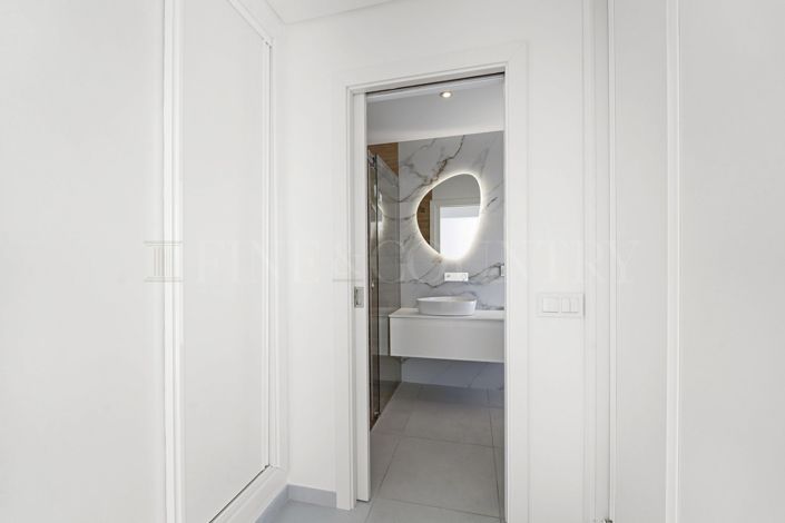 Image No.23-Propriété de 4 chambres à vendre
