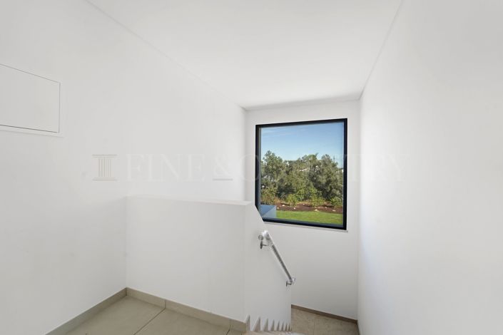 Image No.27-Propriété de 4 chambres à vendre