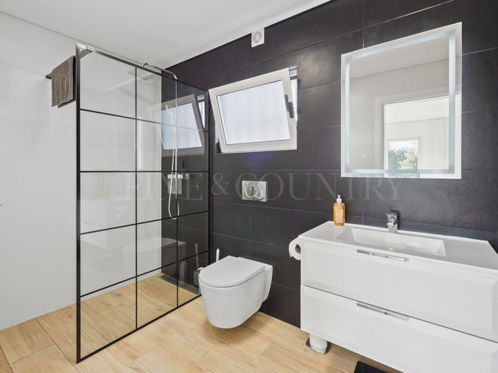 Image No.33-Propriété de 3 chambres à vendre