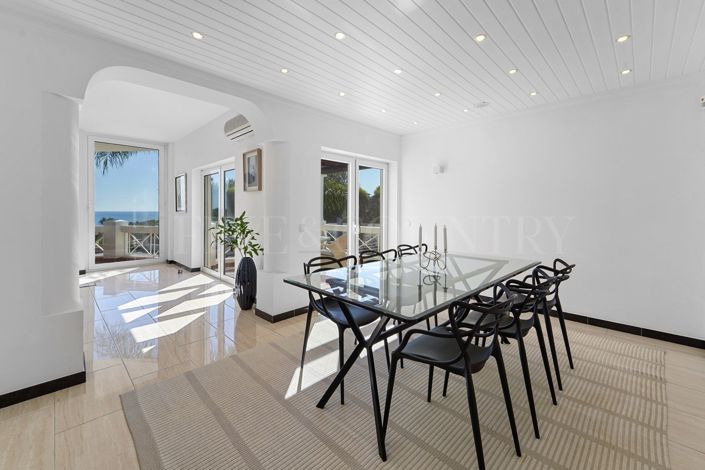 Image No.37-7 Bed Property for sale