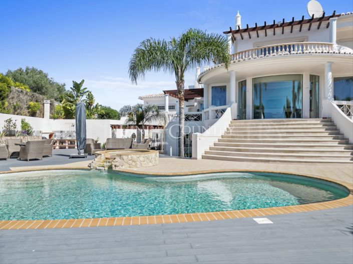 Image No.7-7 Bed Property for sale