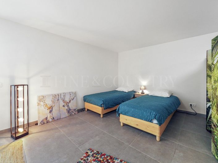 Image No.34-4 Bed Property for sale