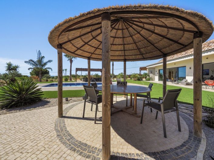 Image No.40-4 Bed Property for sale