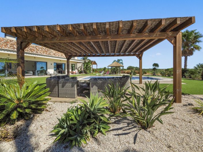 Image No.42-4 Bed Property for sale