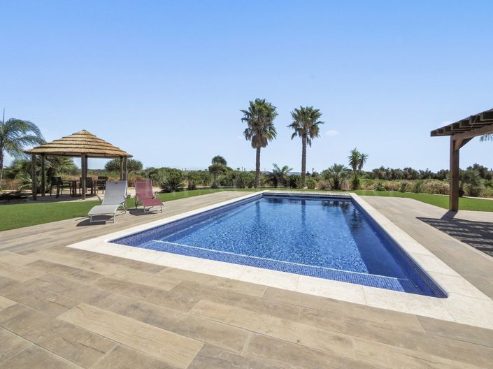 Image No.46-4 Bed Property for sale
