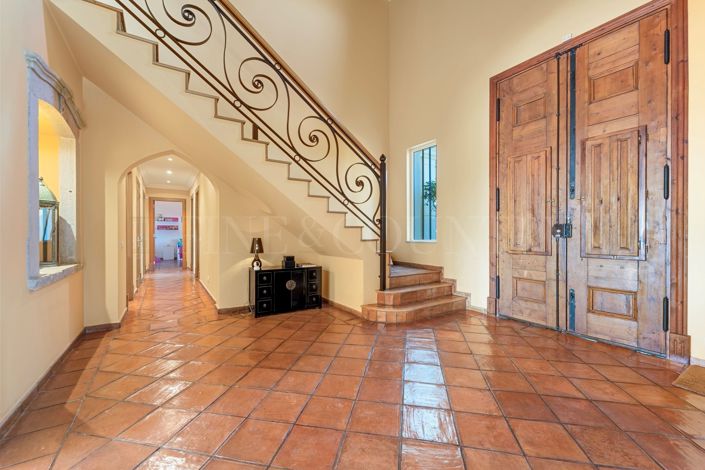 Image No.24-4 Bed Property for sale