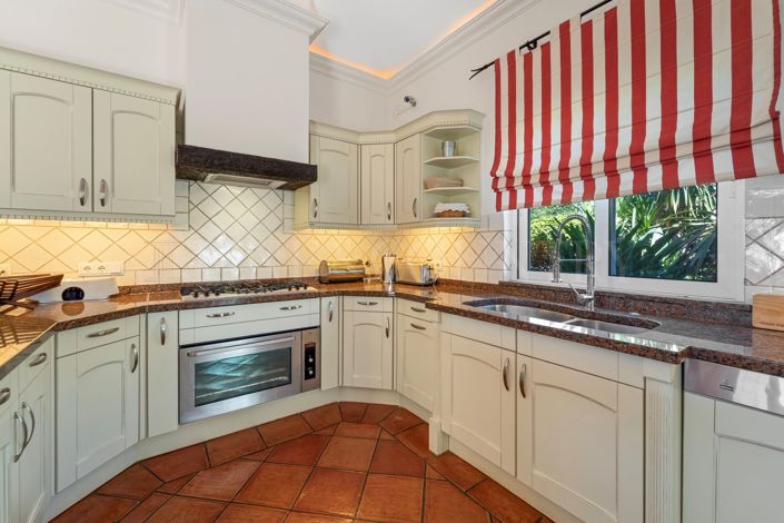 Image No.34-4 Bed Property for sale
