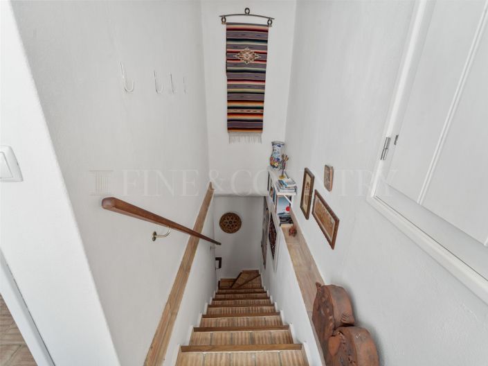 Image No.12-1 Bed Townhouse for sale