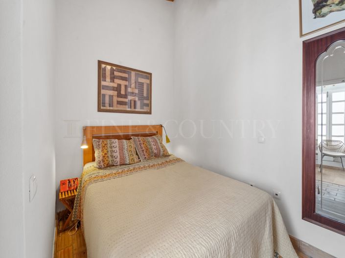Image No.14-1 Bed Townhouse for sale
